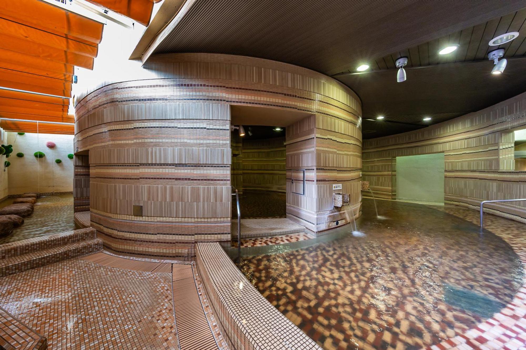 Spa Resort Hawaiians Monolith Tower Иваки Екстериор снимка