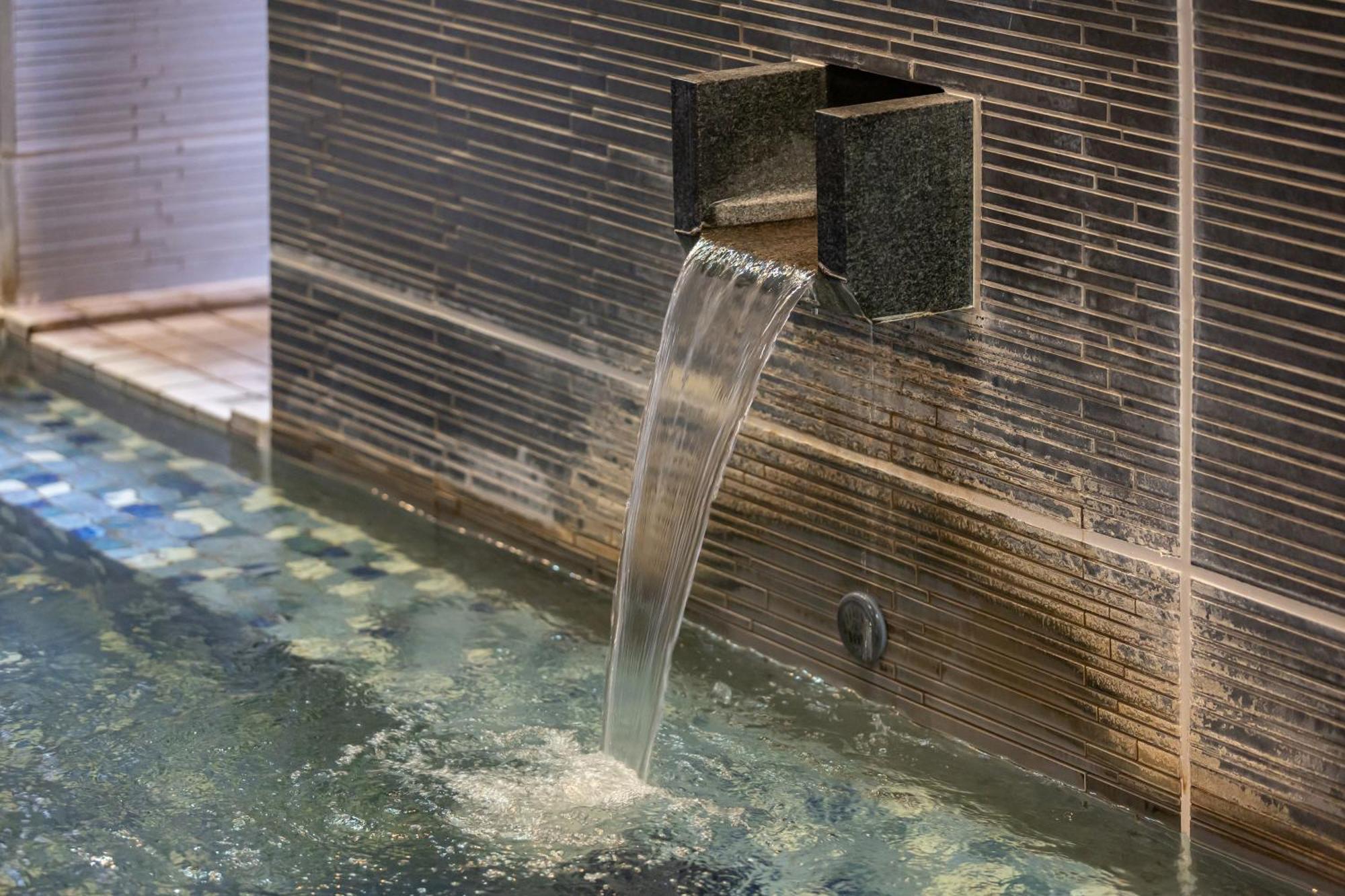 Spa Resort Hawaiians Monolith Tower Иваки Екстериор снимка