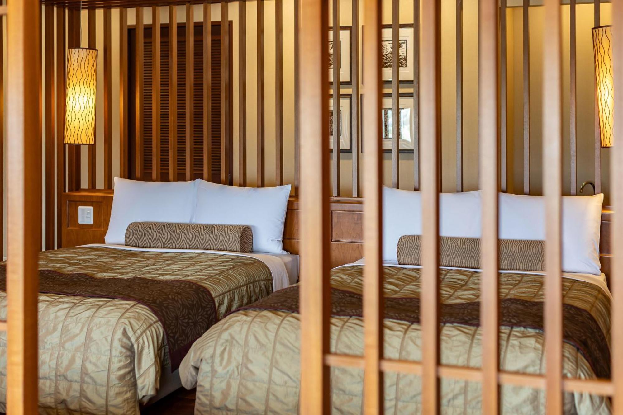 Spa Resort Hawaiians Monolith Tower Иваки Екстериор снимка